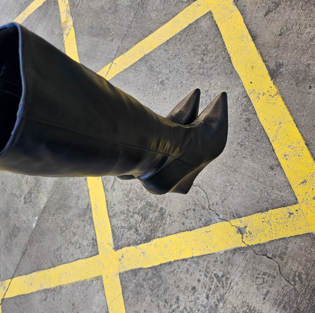 Black wedges boots