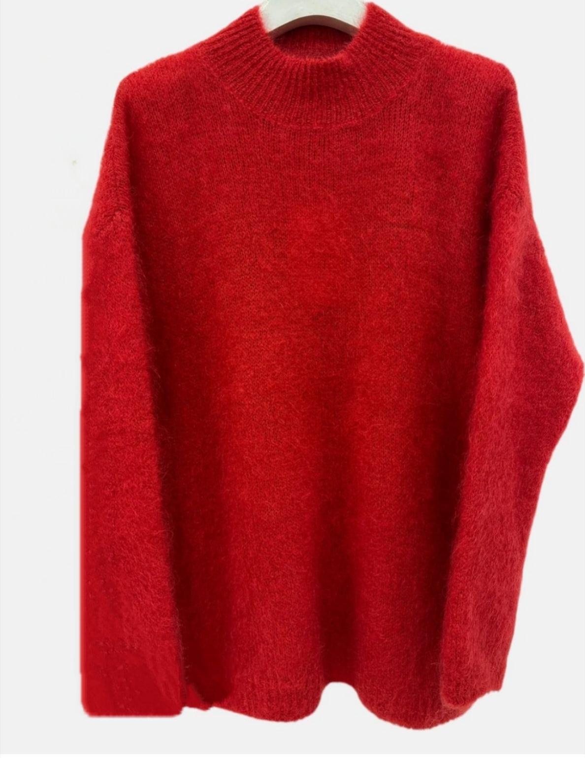 Long-sleeved round-neck mohair sweater