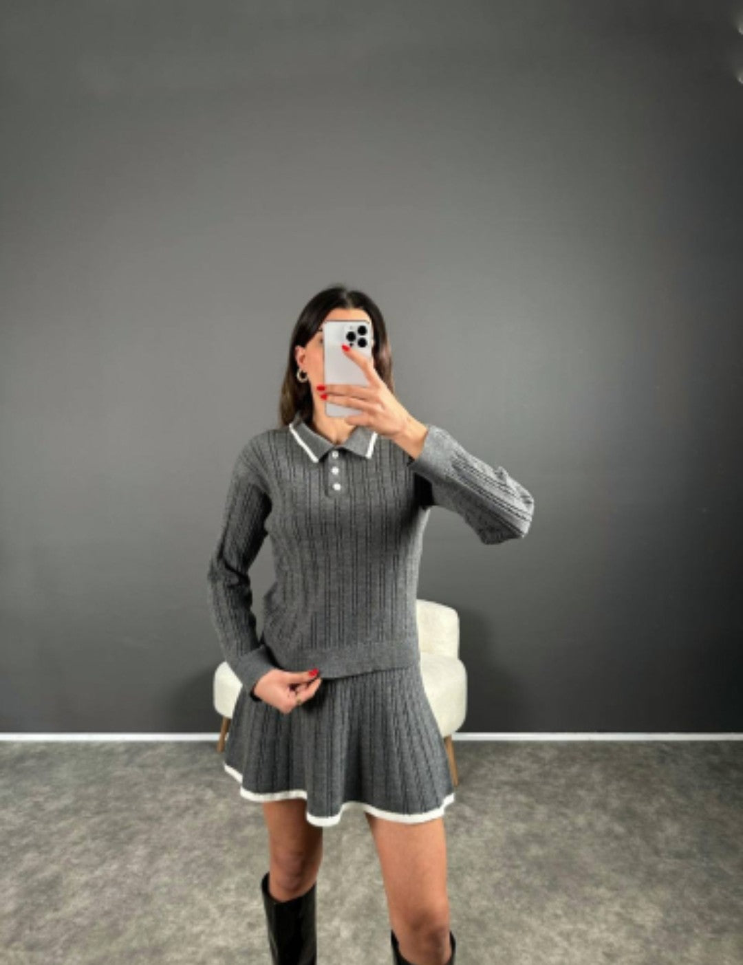 "COLLAGE" SET Knitted Flap Collar Sweater And Matching Short Skirt Set