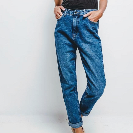 Mom Fit Straight Denim