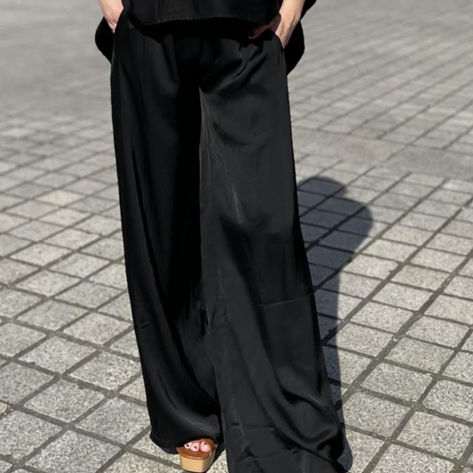 Flowing Black Pant with Elastic at Back